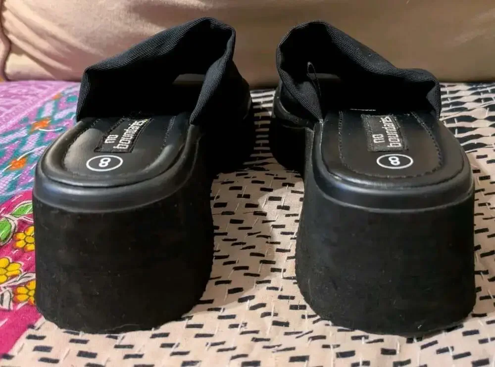 Boundaries Black Platform Wedge Slide Sandals Women's Size 8 Y2K 90s Chunky